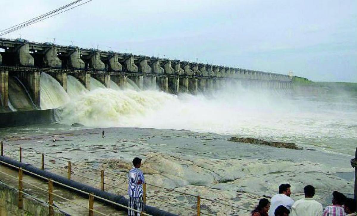 SRSP releases waters for Godavari Pushkarams